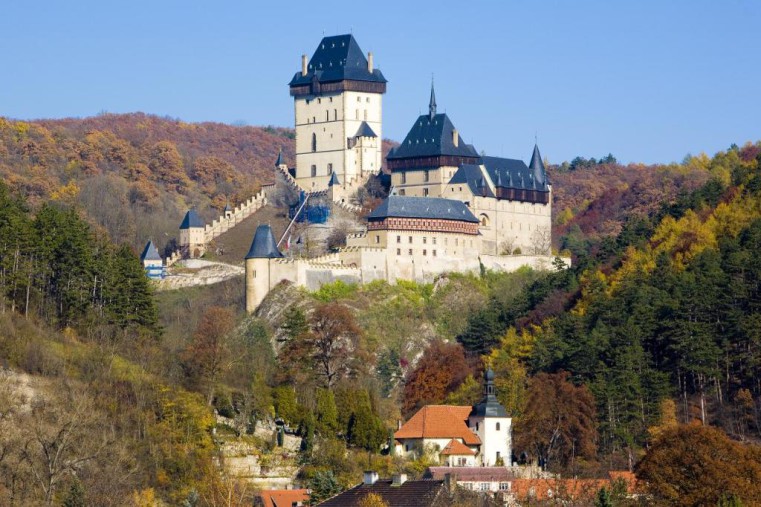 Karlštejn - Замки и крепости в Средней Чехии
