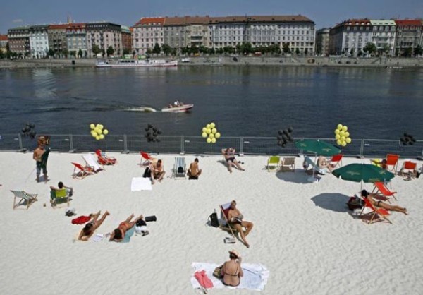  Prague Beach