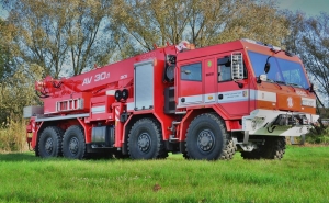 Чехия отправит Украине баллистическую защиту, пожарные машины и другое оборудование на сумму 86 миллионов