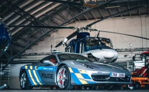 Чешская полиция обзавелась новым суперкаром – Ferrari 458 Italia