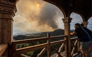 Национальный парк Чешская Швейцария в огне, запах гари доходит и до Праги
