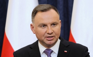 Польша заявила, что готова экспортировать через страну украинское зерно транзитом, но покупать и использовать его не будет