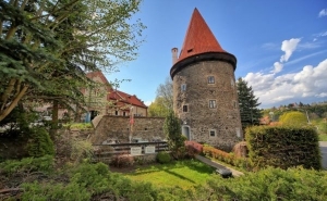 Роскошное проживание в настоящей средневековой башне Krumlov Tower