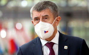 Локдаун до 28 марта: гражданам запрещено покидать свой регион и необходимо носить респиратор Локдаун до 28 марта: гражданам запрещено покидать свой регион и необходимо носить респиратор